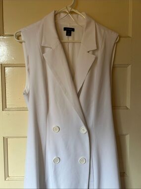 Halogen White Sleeveless Double-Breasted Romper Jumpsuit
